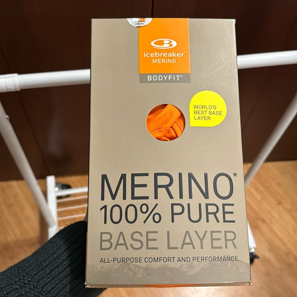 Merino wool base layer women’s long sleeve top - 200